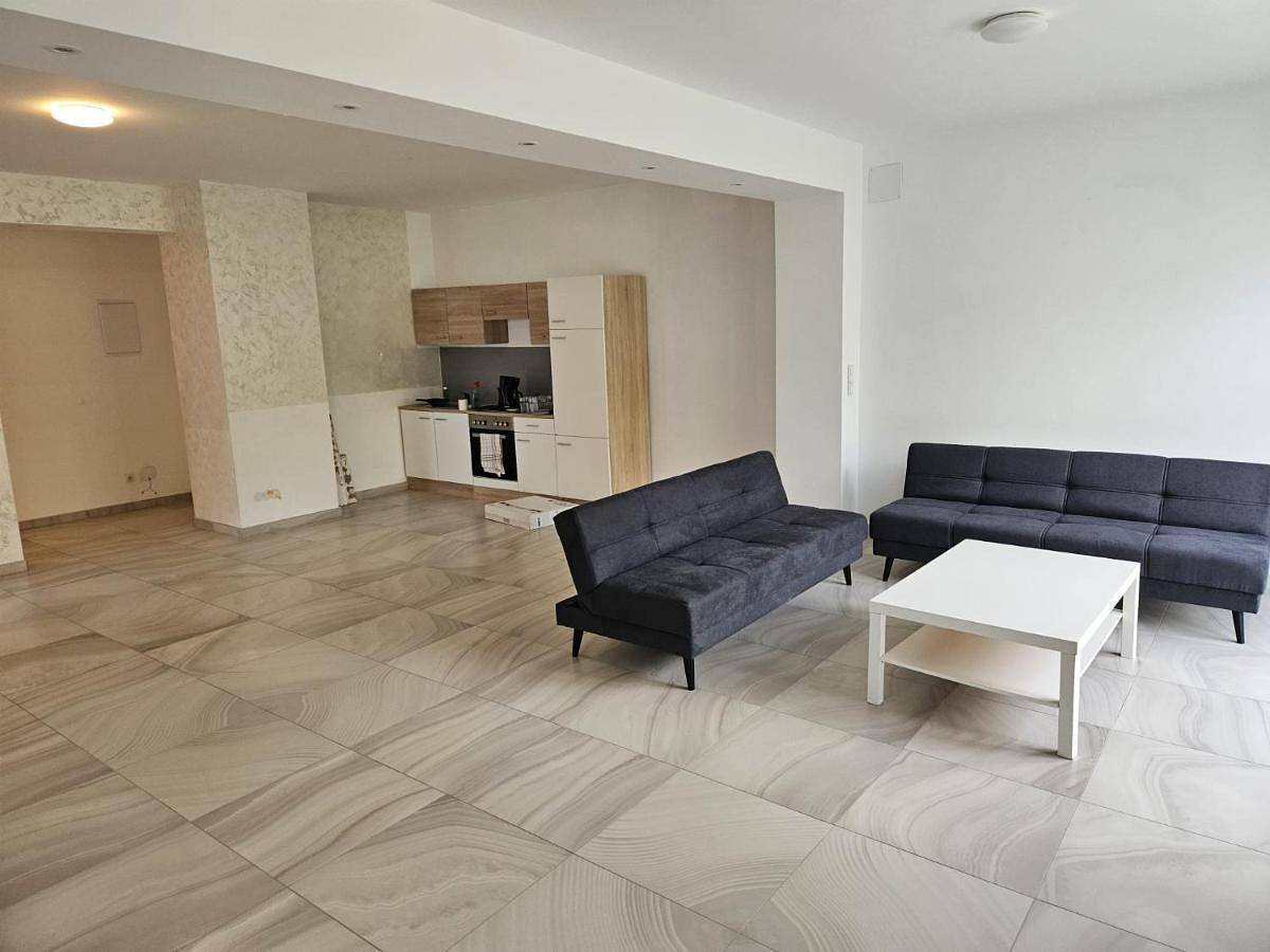 Ganze Wohnung, Three-Bedroom Apartment in Liesing, Wien
