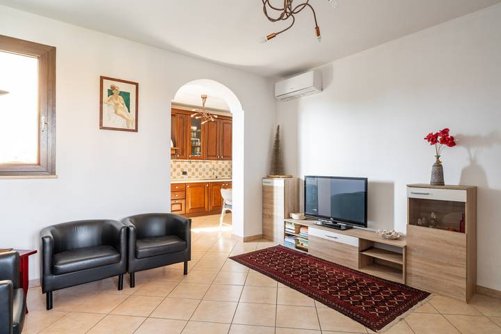 Gîte pour 3 personnes, avec balcon à Cabras - 4