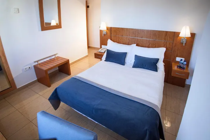 Casa de huéspuedes para 7 personas, con terraza y piscina - 1