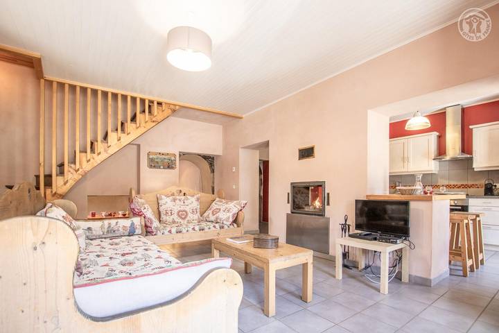 Gîte pour 10 personnes, avec jardin et terrasse dans Station Aillons Margeriaz - 3