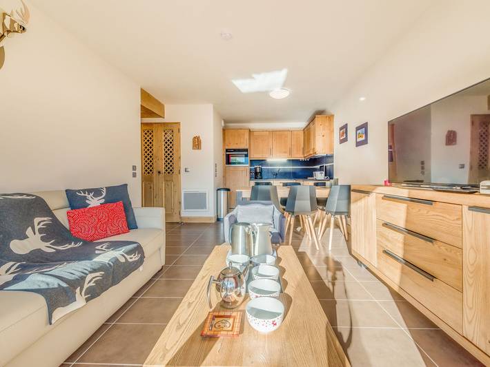 Gîte pour 6 personnes dans Office De Tourisme De Champagny En Vanoise - 2