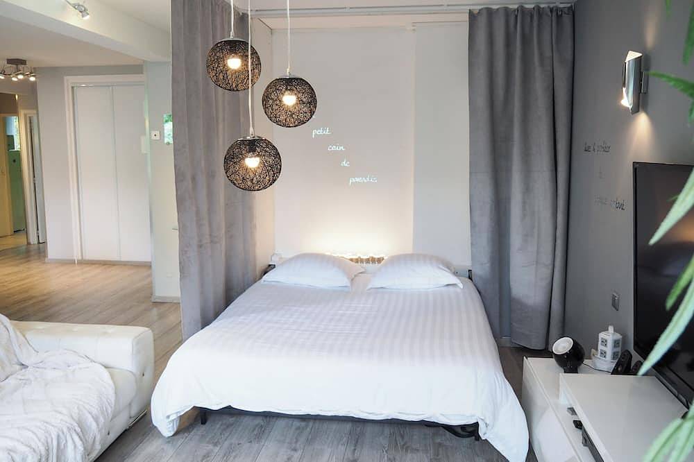 Appartement entier, ★ Le Célestay ★ 90 m² Balcon & Parking - Lyon ❤️ in Villeurbanne, Rhône