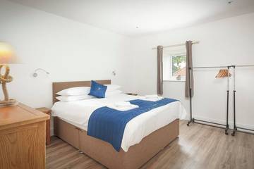 Holiday Home for 7 People in Wroxham, Norfolk, Photo 4
