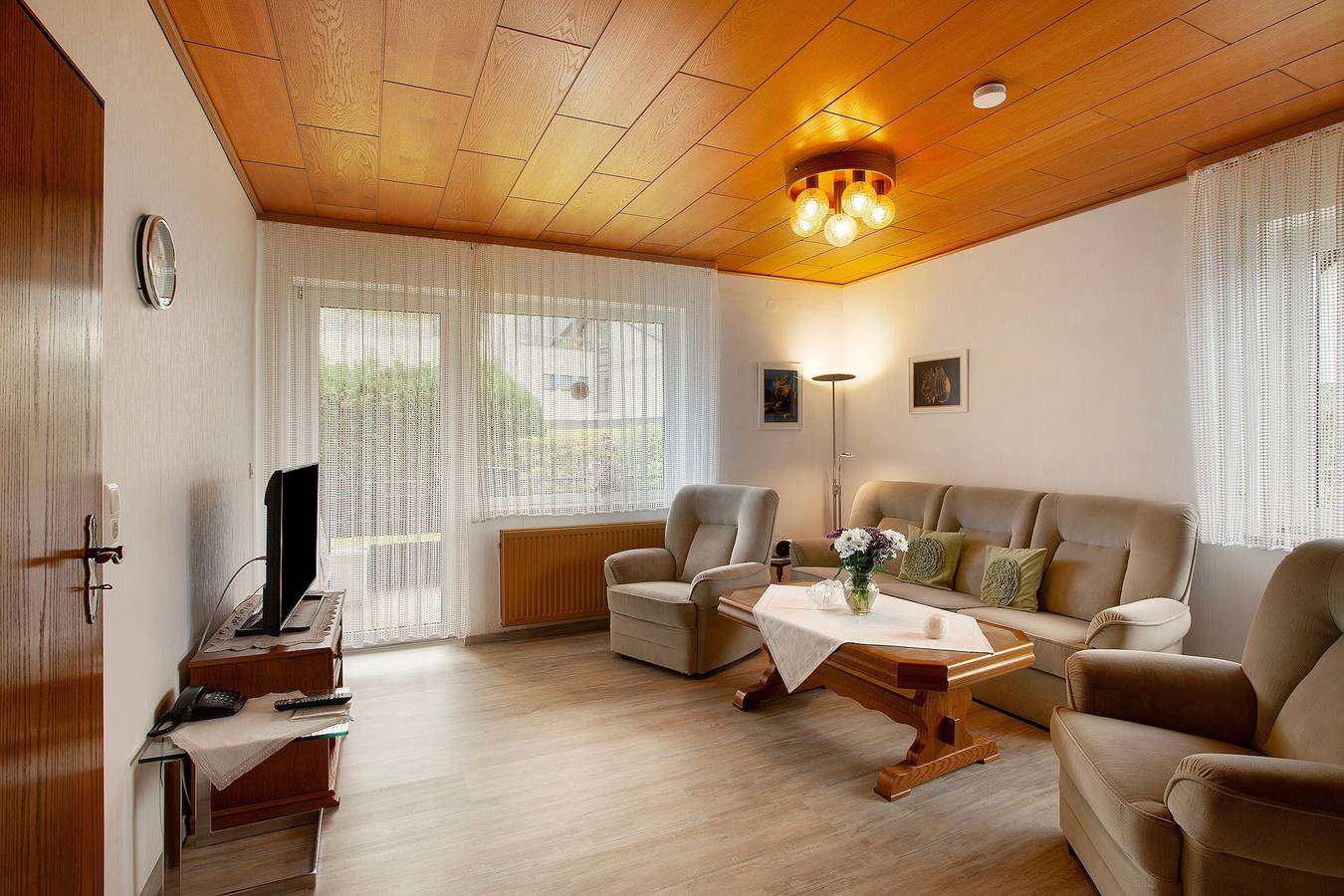 Ganze Wohnung, "Haus zur Laterne" mit Bergblick, Gemeinschaftsgarten und Wlan in Willingen, die Mittelgebirge