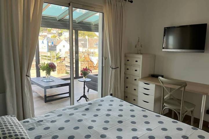 Maison pour 6 personnes - Terrasse - Vue port.3 chambres dont une au Rdc in Port-en-Bessin-Huppain, Région de Bayeux