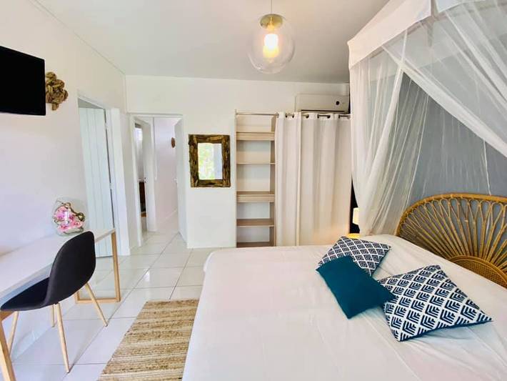 Gîte pour 5 personnes, avec piscine et jacuzzi ainsi que jardin et terrasse dans DOM-TOM - 4