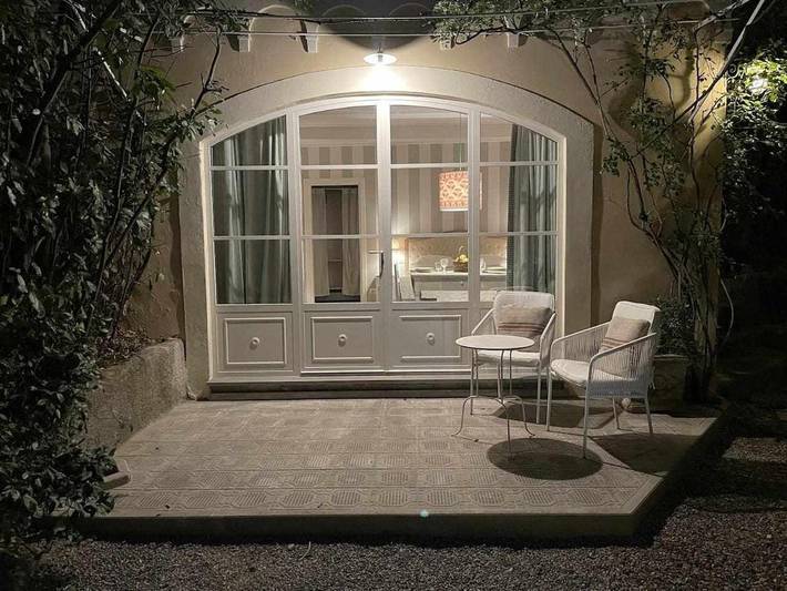 Location de vacances pour 2 personnes, avec jardin et piscine à Montecatini-Terme