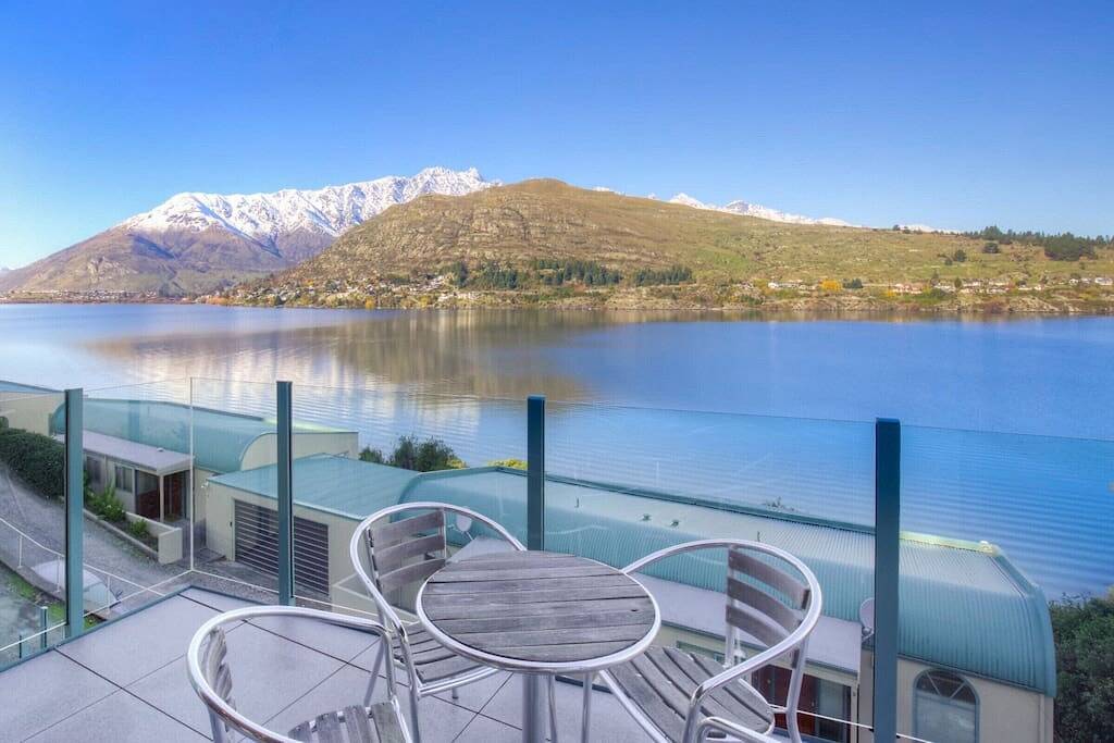 Ganze Wohnung, Blick auf den See | Großzügiger Balkon | Bequem und bequem in Queenstown, Otago