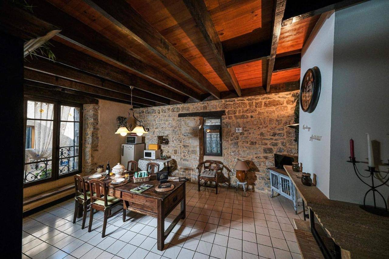 Two-Bedroom House in Nant, Parc naturel régional des Grands Causses