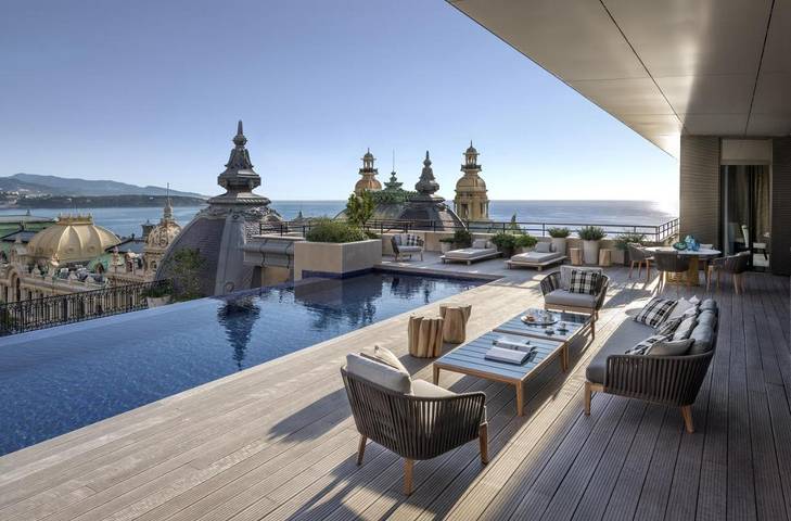 Hôtel pour 3 personnes, avec Balcon et Jacuzzi ainsi que Terrasse et Piscine à Monaco - 4