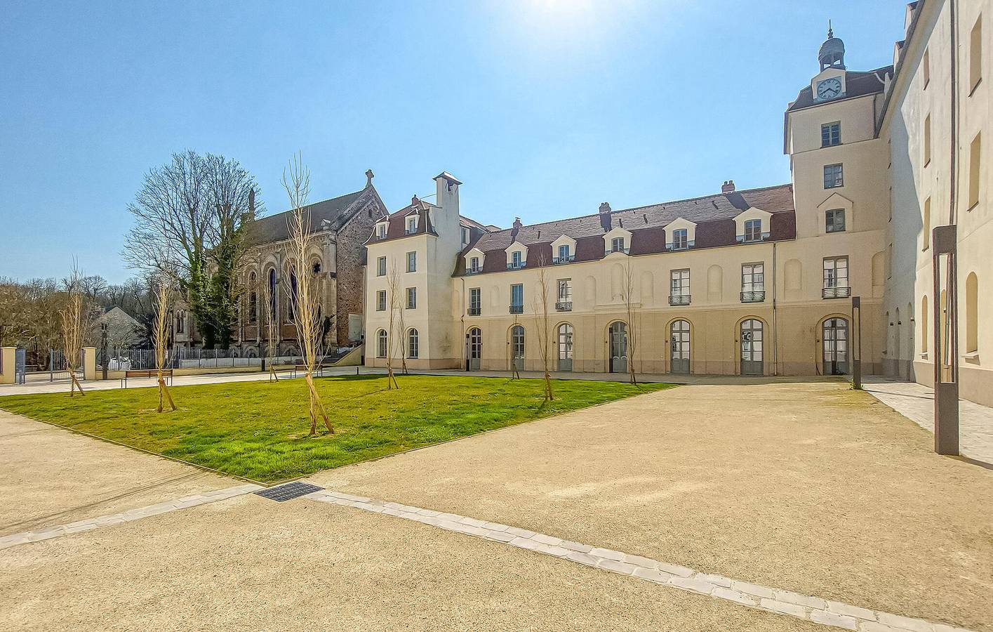 Appartement de vacances entier, Appartement confortable près du centre de Vinantes, avec parking et cuisine in Juilly, Seine-et-Marne