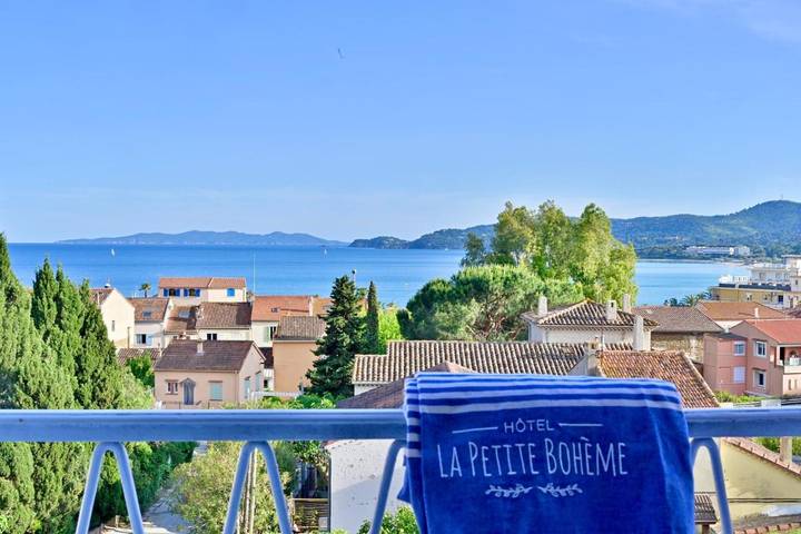 Hôtel pour 2 personnes, avec vue ainsi que piscine et jardin