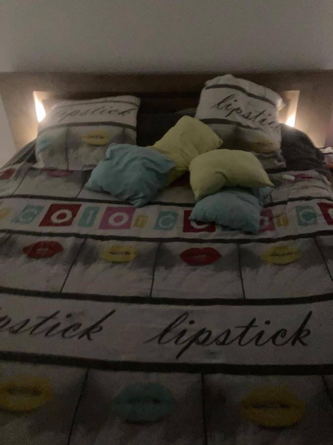 Location de vacances pour 6 personnes, avec terrasse et piscine à Garons - 3