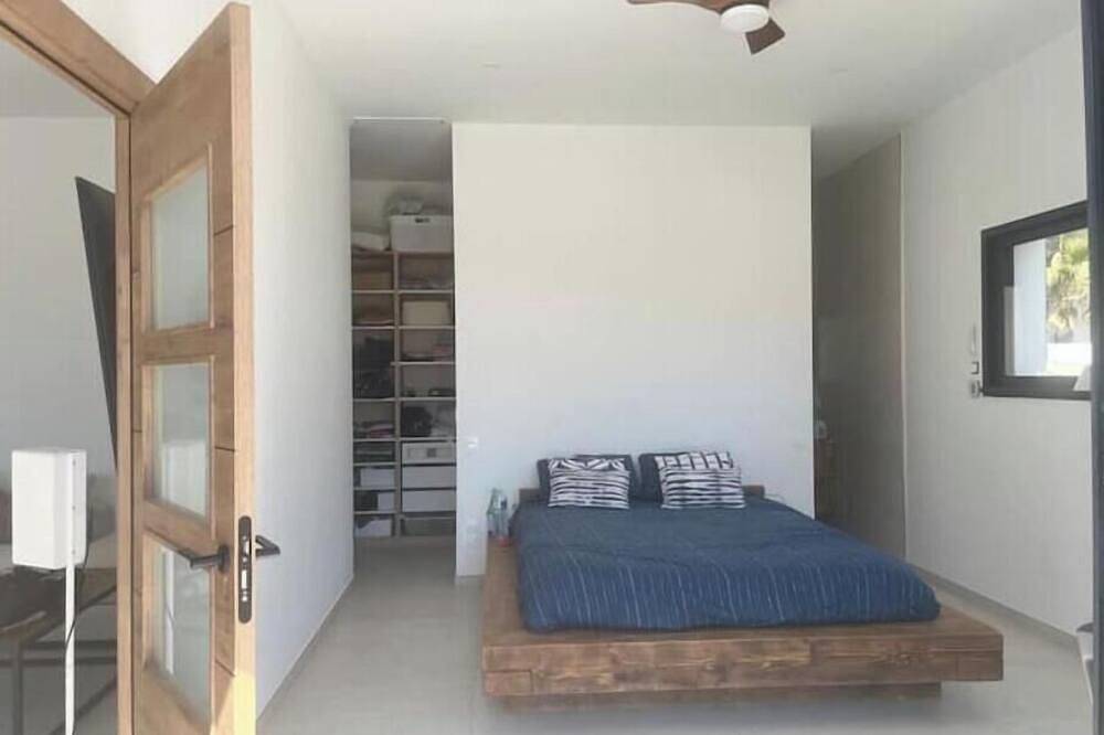 Treat yourself to a moment of tranquility in this villa! in Combaillaux, Mittelmeerküste (Frankreich)
