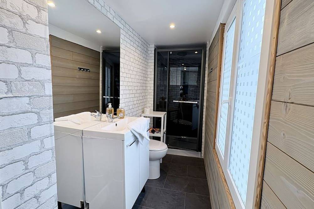Appartement entier, Chez Jules – Charme & douceur avec vue sur les toits in Saint-Valery-sur-Somme, Région d'Abbeville
