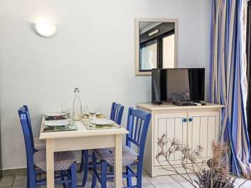 Appartement De Vacances pour 4 Personnes dans Sanary-sur-Mer, Région de Toulon, Photo 2