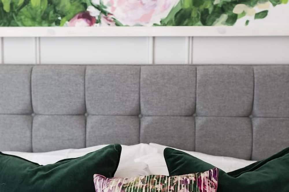 Entire apartment, Triple Suite - Eden Beach Suite in Parish of Saint Helier, Jersey