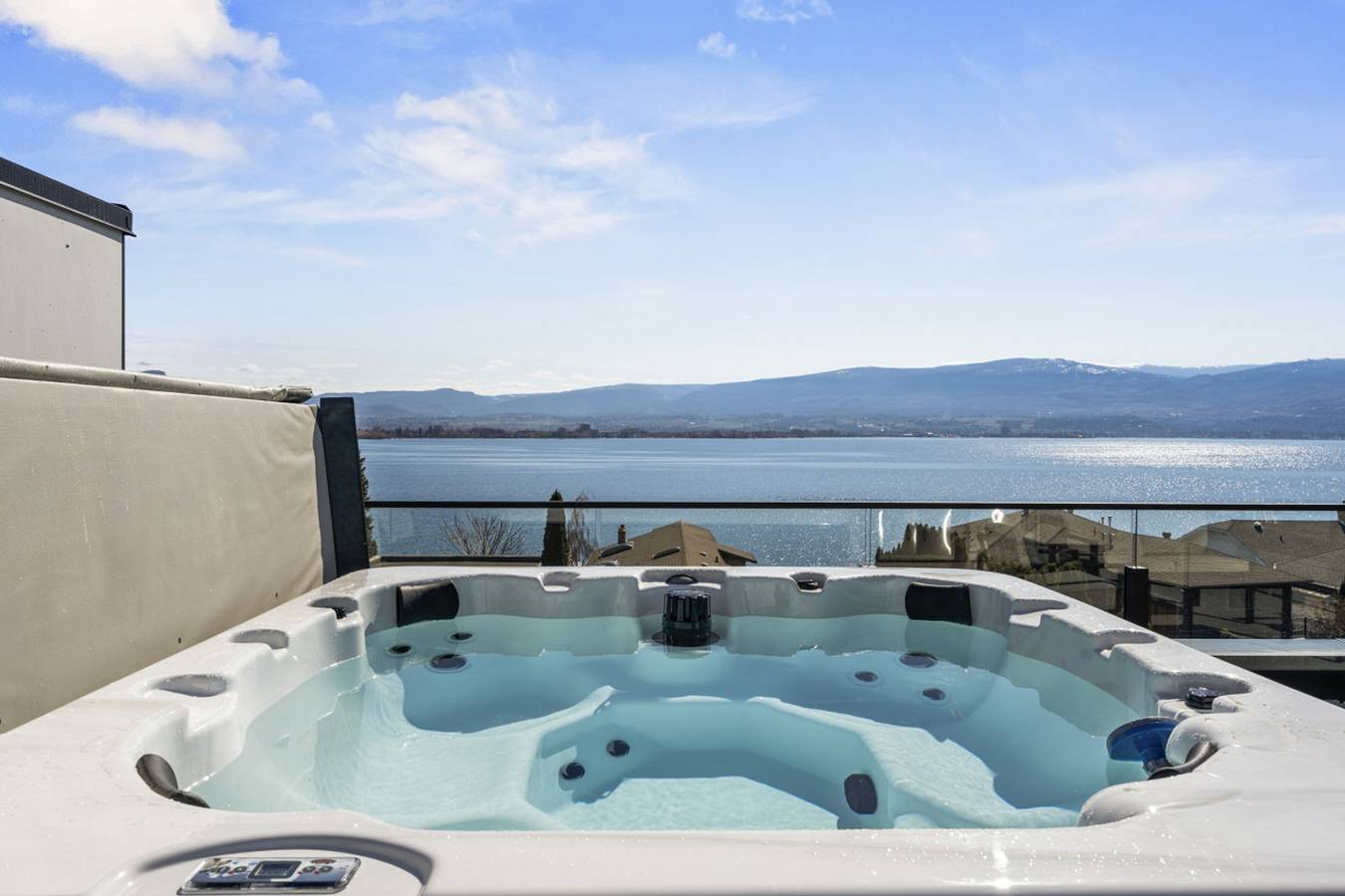 Horizon Retreat in West Kelowna in Crystal Mountain