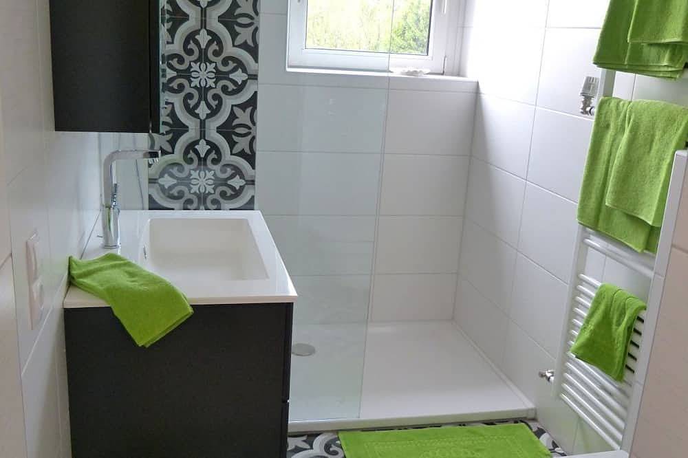 Ganze Wohnung, Neue Ferienwohnung (2019) (55qm) für 2 Personen mit Grillmöglichkeit in Königstein (Bayern), Ostbayern