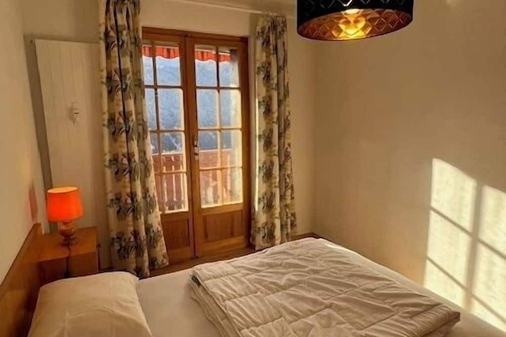 Ganze Wohnung, Wunderschöne Einzimmerwohnung für 2-3 Personen mit Blick nach Süden und atemberaubenden Panoramablic in Saint Luc, Anniviers