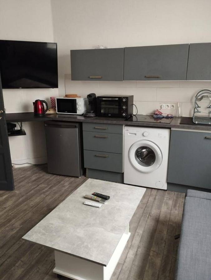 Appartement entier, One-Bedroom Apartment in Brest, Région de Brest