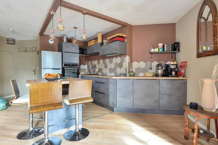 Gîte pour 5 personnes, avec balcon dans La Plaine Saint-Denis - 4