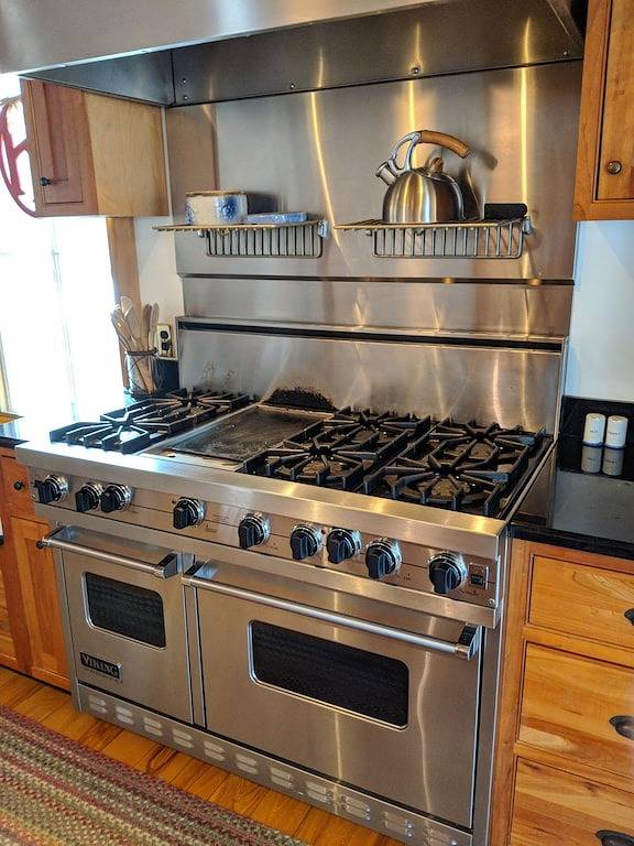 Bezauberndes Zuhause, nur wenige Augenblicke vom Private Beach entfernt. Historische Gerrish Insel. in Kittery, York County