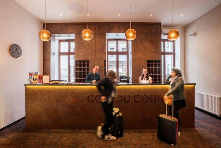 Hotel dla 7 osób, z sauna i jacuzzi oraz ogród i basen w Budapeszt
