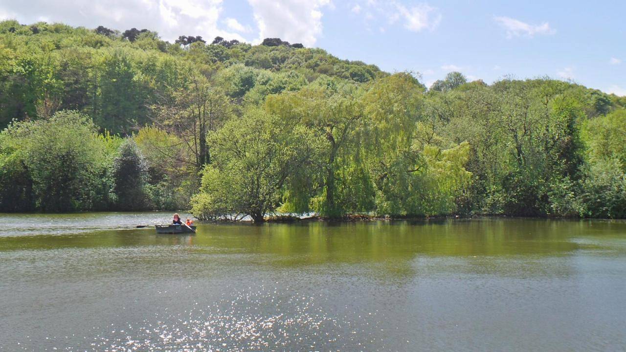 Cabanes flottantes et gîtes au fil de l'eau in Colleville, Région du Havre