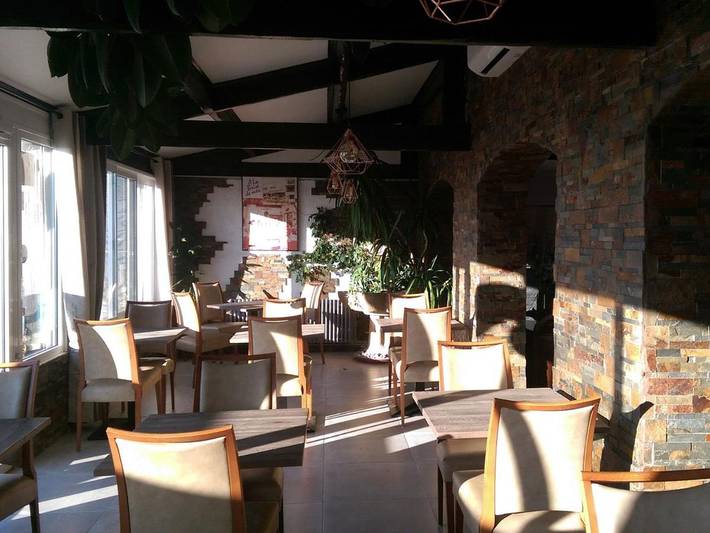 Hôtel pour 3 personnes, avec terrasse, animaux acceptés dans Plage du Port (Les Saintes-Maries-de-la-Mer) - 4