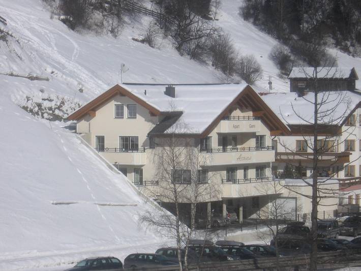 B&B für 5 Personen, mit Balkon in Flirsch