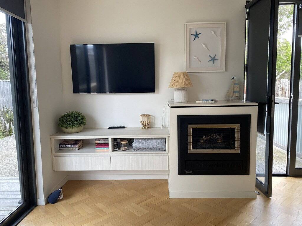 Mccrae Beach Front Villa Unit 1 in McCrae, Mornington Peninsula