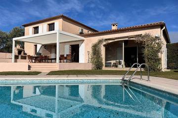 Villa pour 8 Personnes dans Peymeinade, Région de Cannes, Photo 1