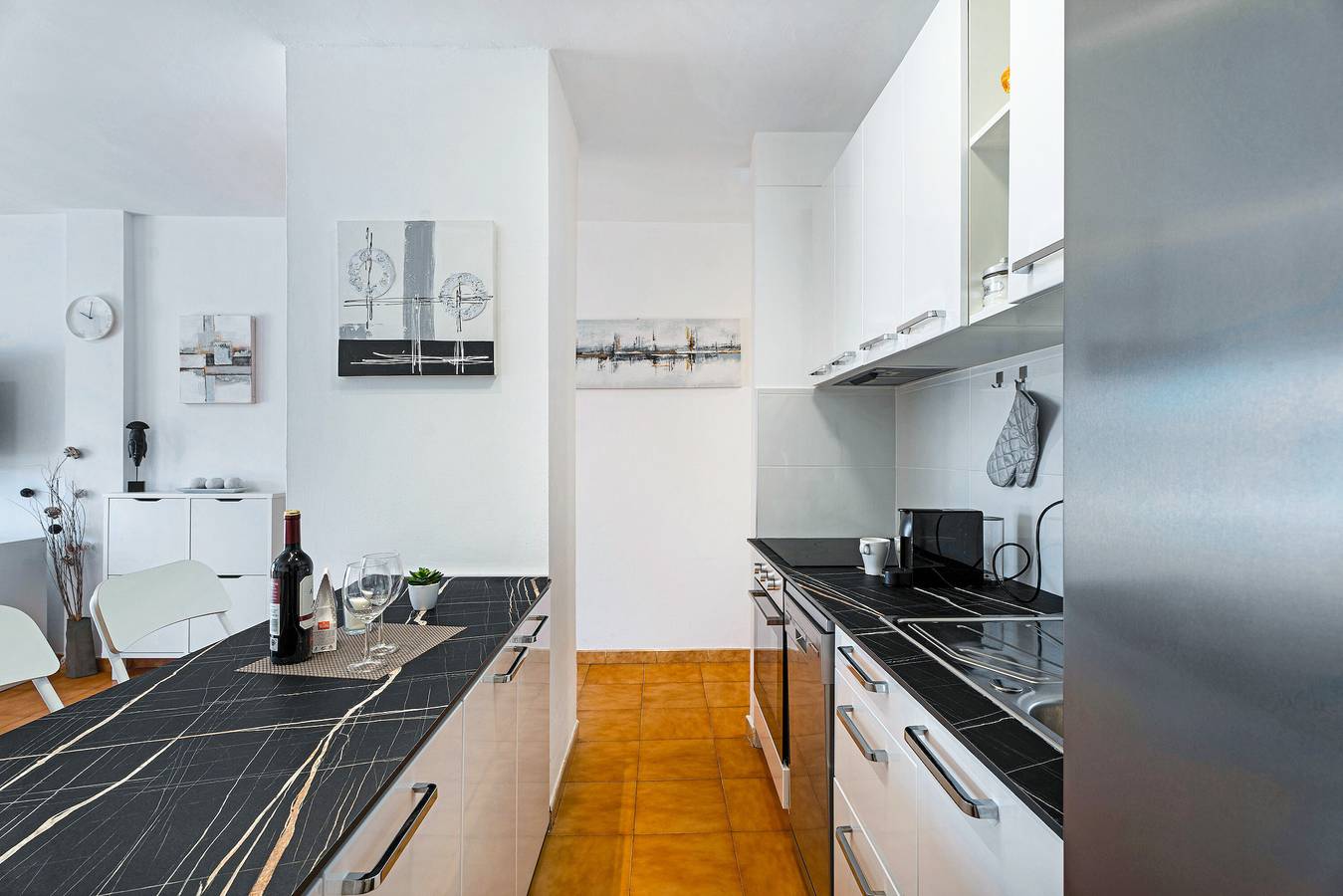 Vacation Home "Ocean Park 311" with Mountain View, Shared Pool & Wi-Fi in Playa Puerto Colón, Adeje