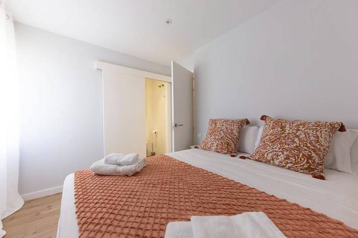 Ganze Wohnung, Bravissimo Eiximenis, schöne Terrasse und Aussicht in Girona, Gironès