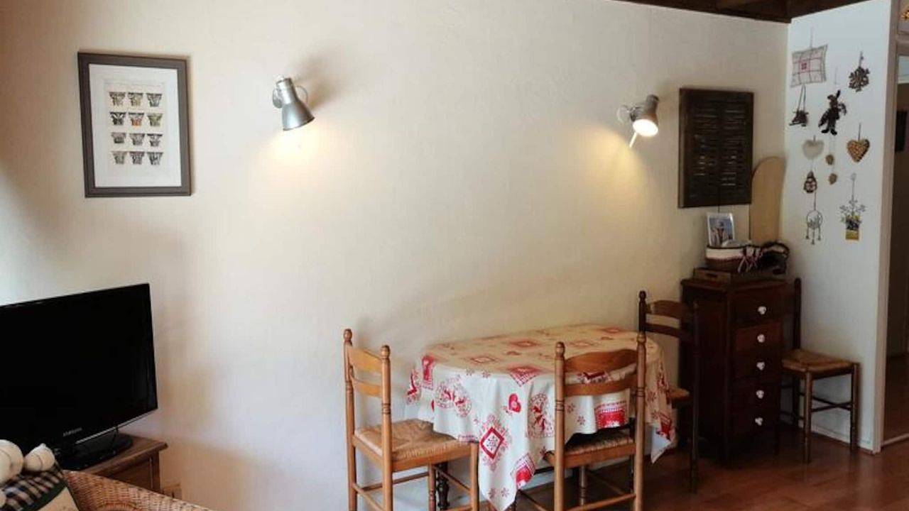 Entire holiday apartment, Ferienwohnung für 4 Personen (32 m²) in Praloup in Pra-Loup, Uvernet-Fours