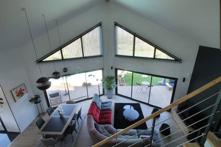 Location de vacances pour 6 personnes, avec jardin et piscine, adapté aux familles à Viviers-du-Lac - 2