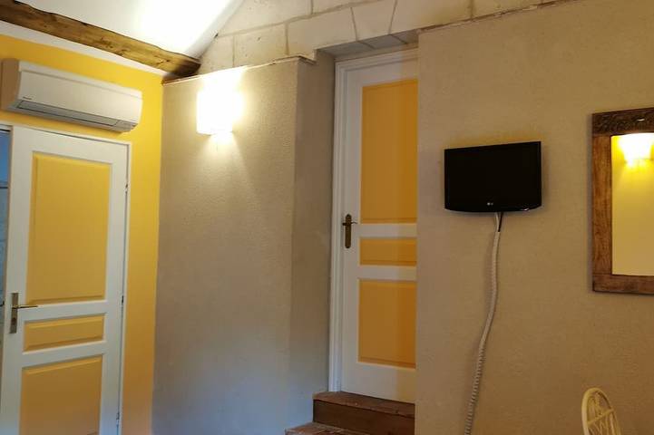 Gîte pour 8 personnes, avec jacuzzi ainsi que piscine et jardin à Saint-Georges-sur-Cher - 2