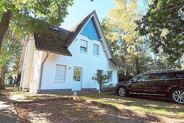 Ferienhaus für 6 Personen, mit Terrasse und Garten sowie Seeblick auf Fischland - Darß - Zingst