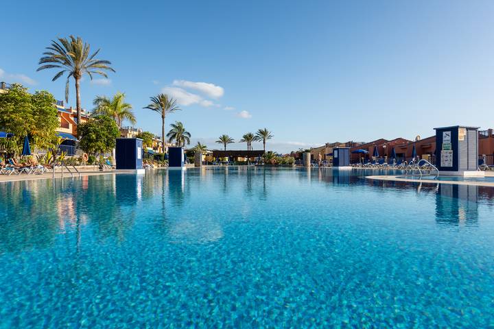 Ferienhaus für 6 Personen, mit Balkon und Terrasse sowie Garten und Pool in Maspalomas - 4