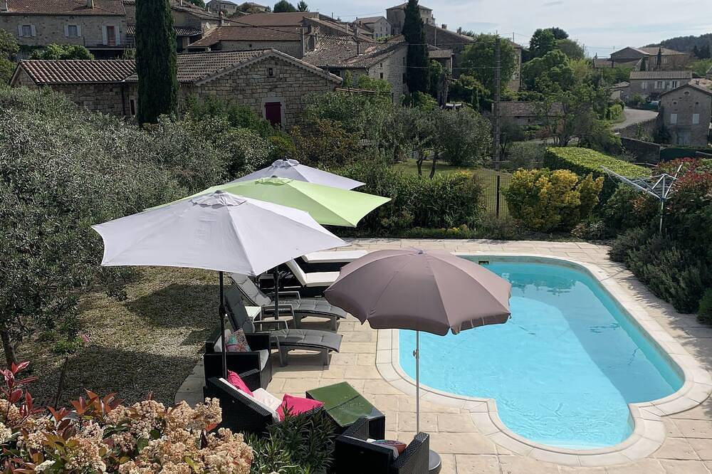 Stone house with private garden and swimming pool Private in Ribes, Parc naturel régional des Monts d'Ardèche