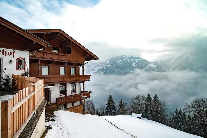 Hütte für 8 Personen, mit Balkon in Finkenberg
