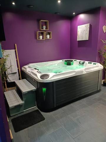 Chambre d’hôte pour 2 personnes, avec jacuzzi dans Noyelles-sous-Lens