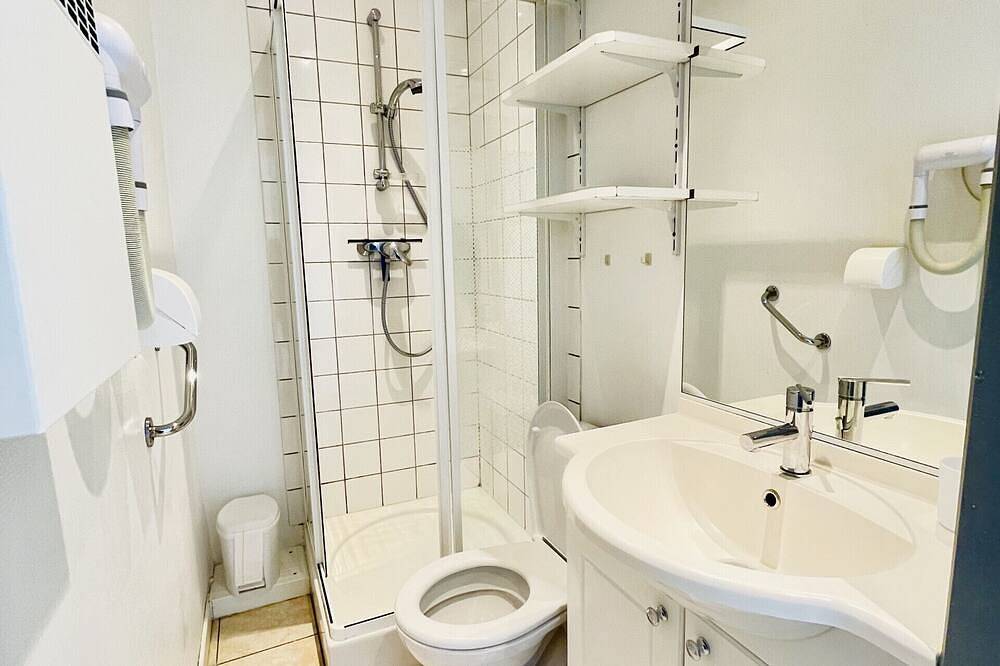 Entire apartment, Baudelaire: Apartment 300 metres from the thermal baths in La Vôge-les-Bains, Épinal region