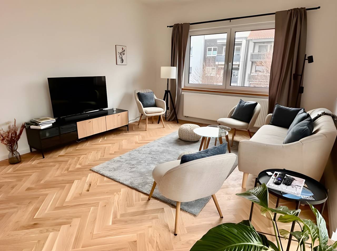 Ganze Wohnung, Ferienwohnung 'The Pureness 1' mit Gemeinschaftsgarten, Balkon und Wi-Fi in Hildesheim, Landkreis Hildesheim