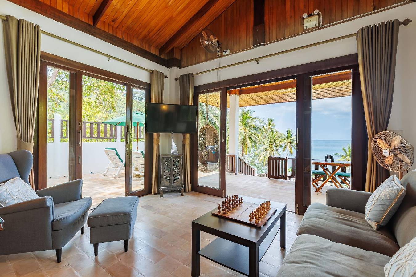 Familienfreundliches schönes Ferienhaus in Ko Pha-Ngan mit privatem Parkplatz in Koh Phangan