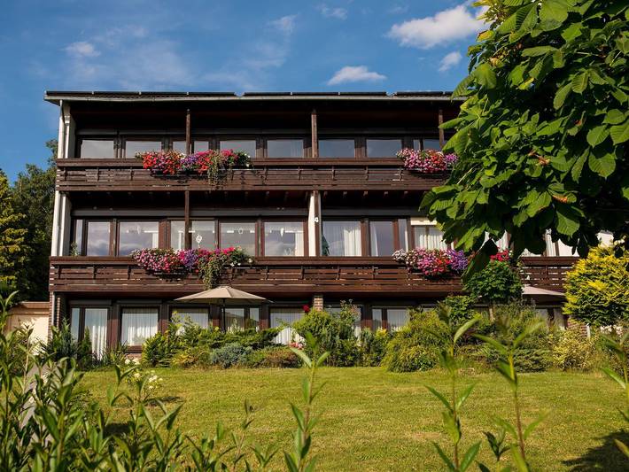 Ferienwohnung für 3 Personen, mit Balkon und Terrasse sowie Garten