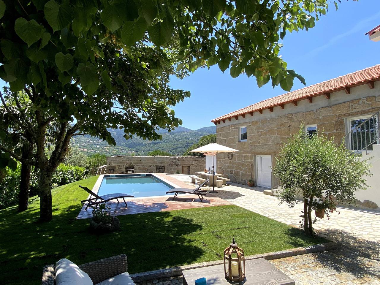 Ferienhaus 'Quinta do Rio Douro - Turismo Rural' mit Bergblick, Pool & Klimaanlage in Penhalonga e Paços de Gaiolo, Porto Distrikt