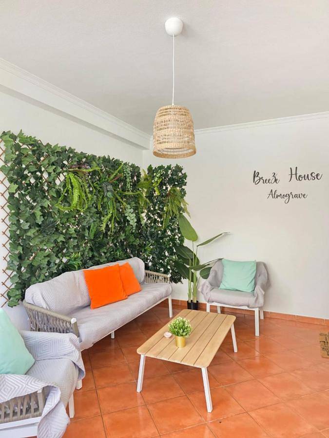 Casa de férias para 2 pessoas, com Terraço e Jardim em Almograve