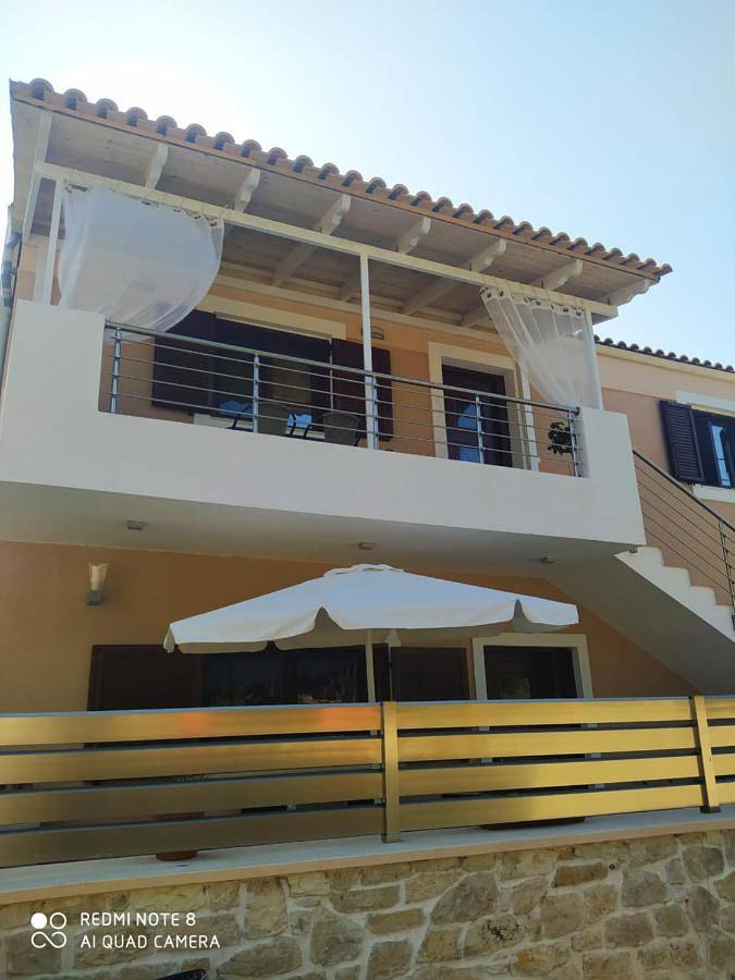 Ολόκληρο το διαμέρισμα, Deluxe Double Room (2 Adults + 1 Child) in Οζιά, Παξούς